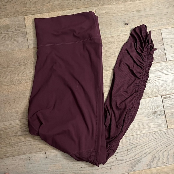 FABLETICS Full Length, Drawstring Bottom, Mid Rise, Maroon Leggings, Size 2X - Picture 5 of 5